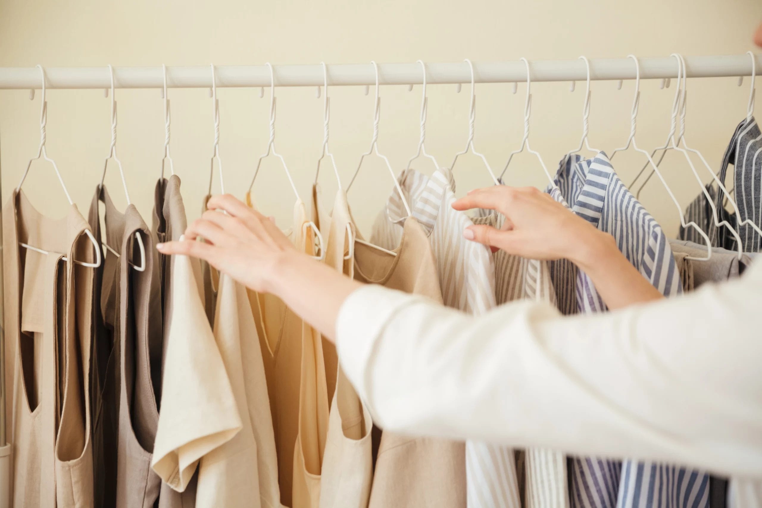 close-up-clothes-hanging-rack close-up-clothes-hanging-rack