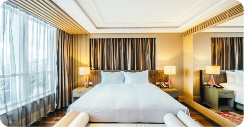 elegant-hotel-room-with-big-bed